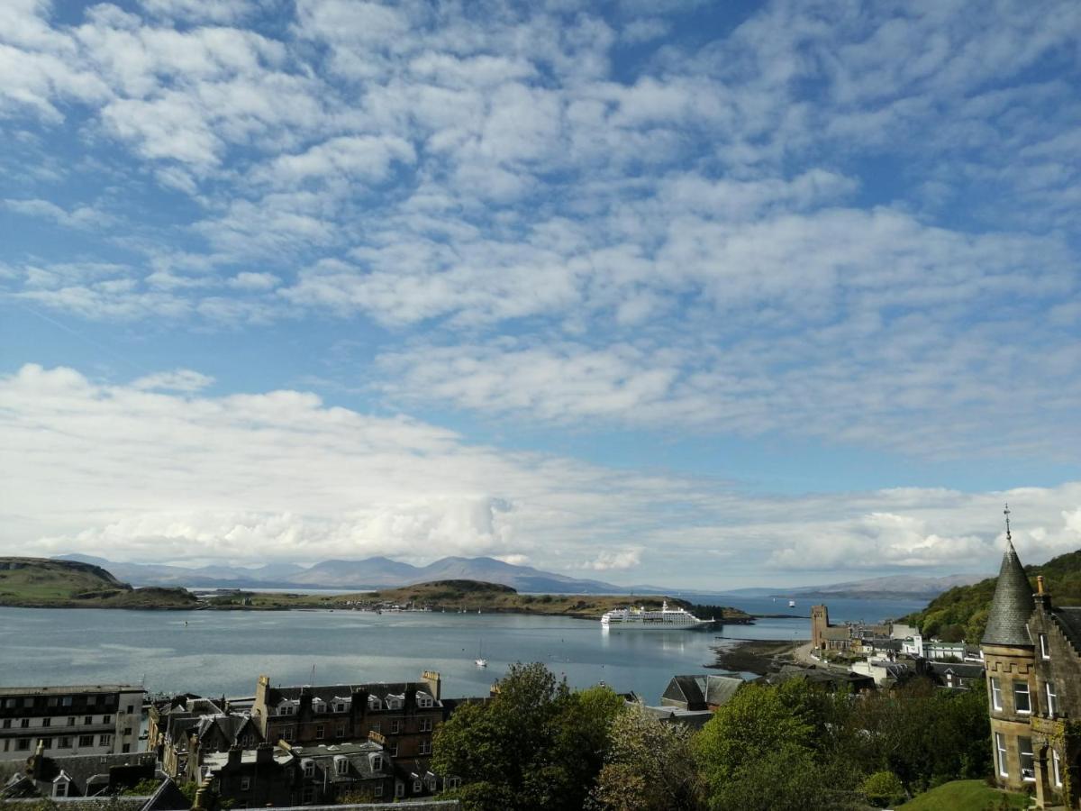 Central Oban Studio With Stunning View Eksteriør billede